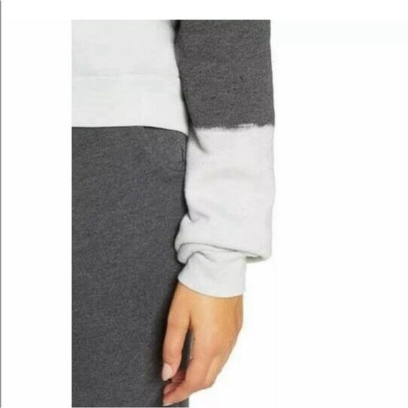 NWT Zella Dip Dye Ombre Sweatshirt Grey Forage MSRP$69 Size Small - Picture 4 of 7